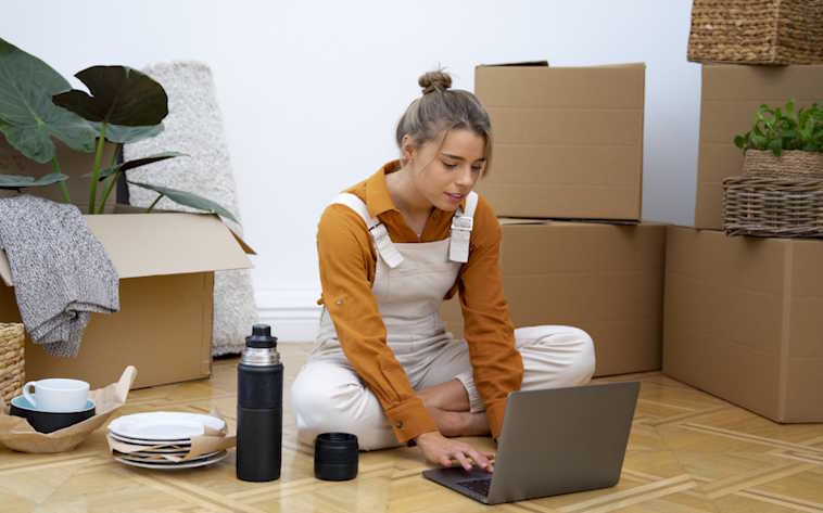 How to plan switching Internet providers when moving or changing homes in Canada.